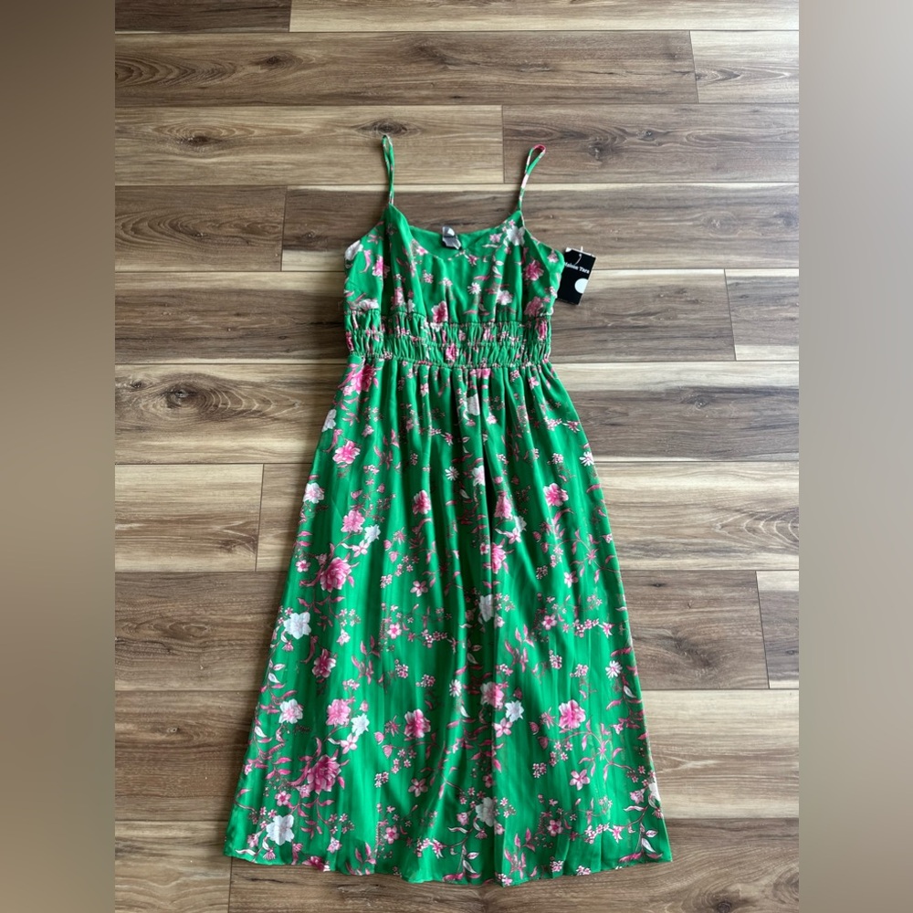 Madison Tara womens midi floral pleated v neck dress size 12 NWT